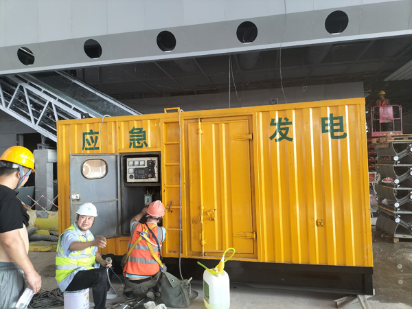 灞桥怎样判断空气滤清器是否需要更换？